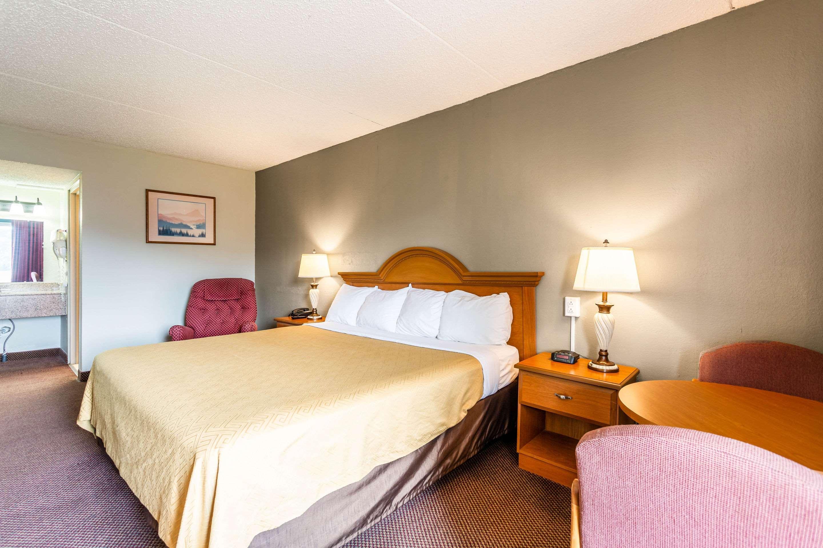 Rodeway Inn Renfro Valley Mount Vernon Exterior foto